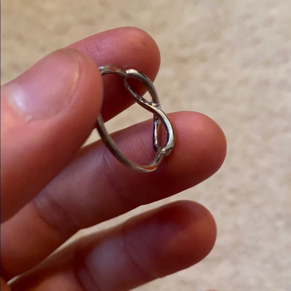 Silver infinity ring - Picture 3 of 3